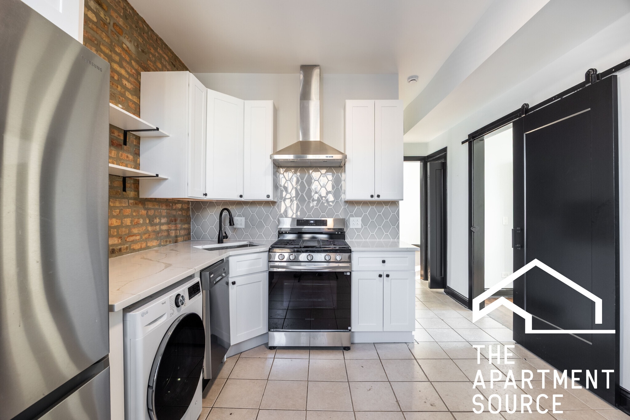 Building Photo - 2842 W Augusta Blvd