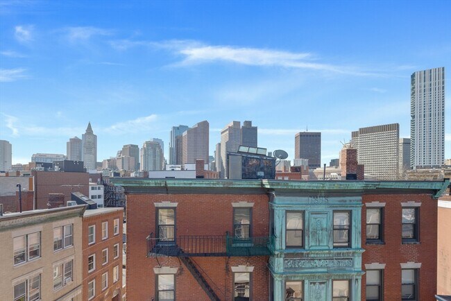 Building Photo - 100 Salem St