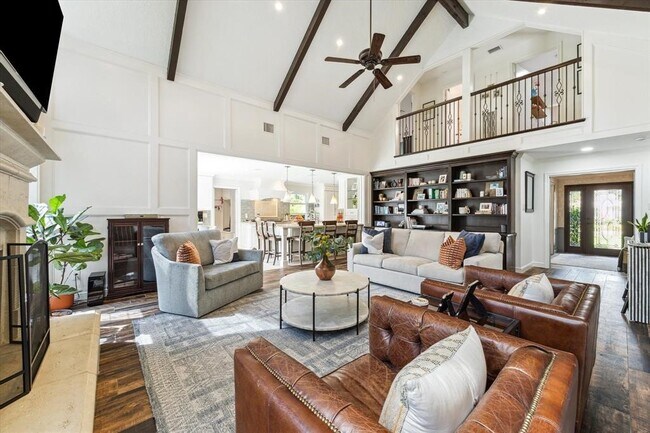 Building Photo - 6503 Hickorycrest Dr