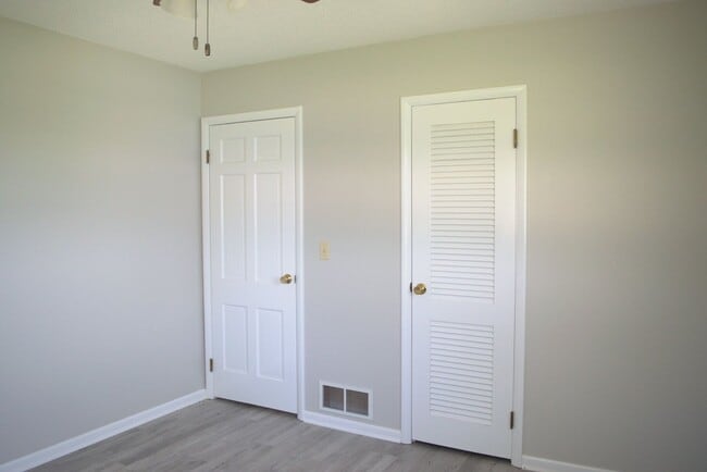 Building Photo - Nice 3 Bedroom Farm House In Fayette!
