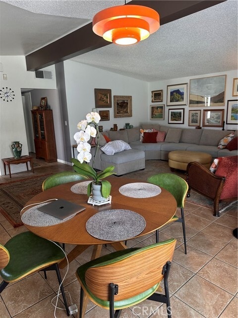 Building Photo - 43815 Marigold Dr