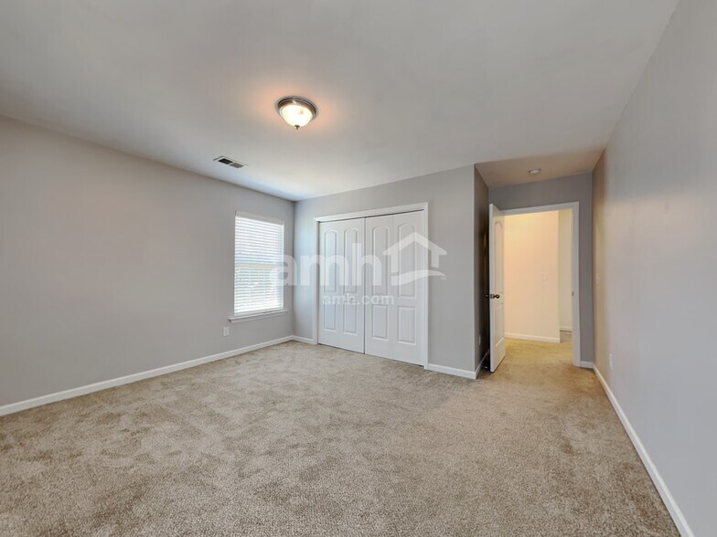 Building Photo - 5694 Misty Hill Cir