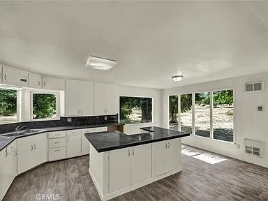 Building Photo - 22550 Shady Grove Rd