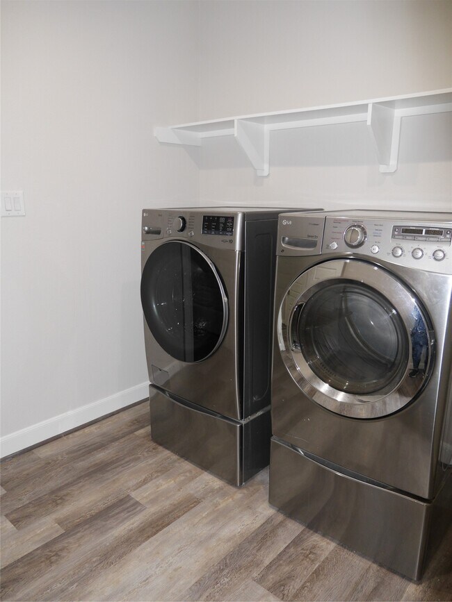 Building Photo - 1111 Sweet Corn Ct