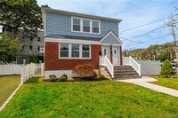 Building Photo - 123 Denton Ave