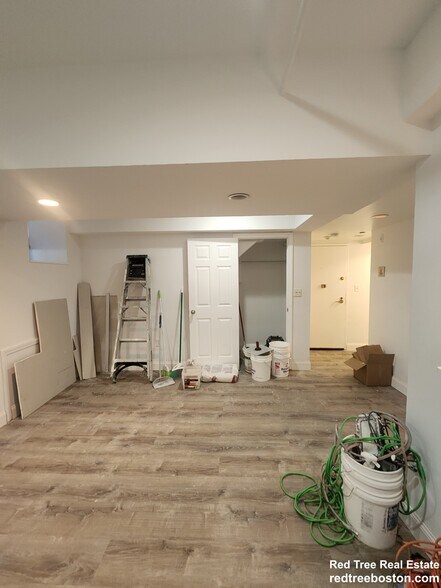 Building Photo - 51 Kilmarnock St