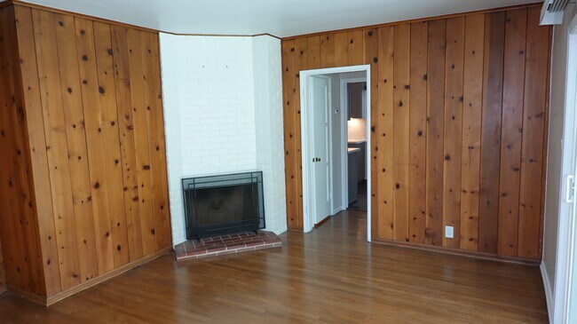 Building Photo - 4715 Allott Ave