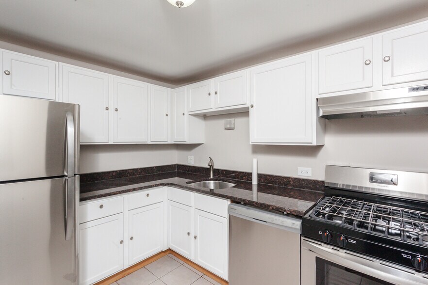 Building Photo - 1460 Fairlane Dr