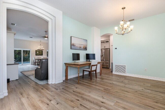Building Photo - For Rent: Stunning Home in Tranquil Greystone Subdivision.
