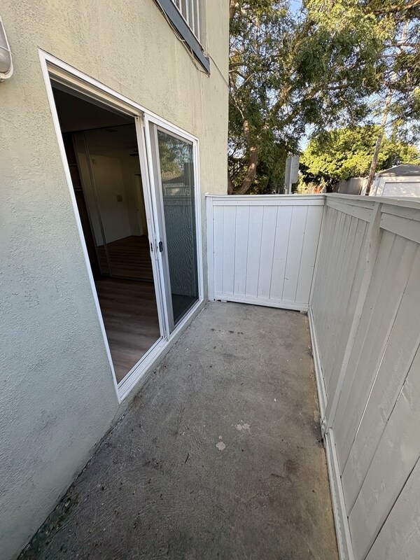 Building Photo - 2611 Ocean Ave