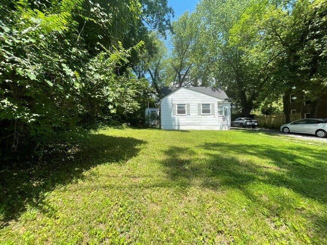 Front of the house - 114 S Lee St