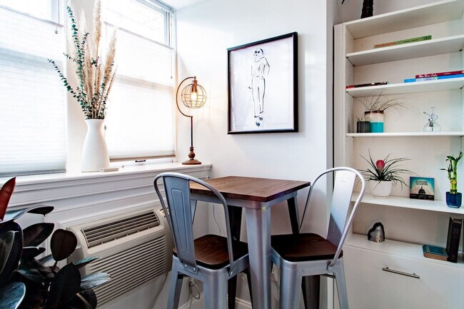 Building Photo - 1901 16th St NW