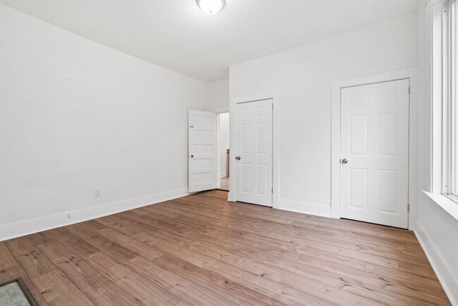 Building Photo - 1528 Ridge Ave