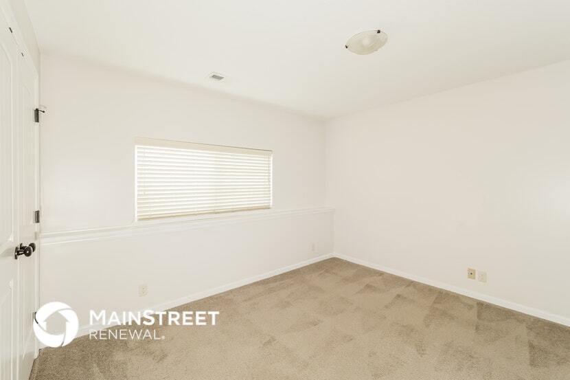 Building Photo - 1425 N 9th St E