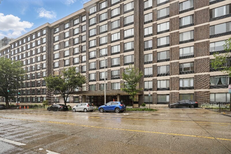 Building Photo - 2501 Calvert St NW
