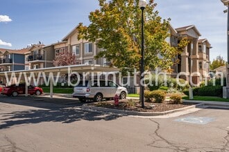 Building Photo - 74 E Resaca Dr