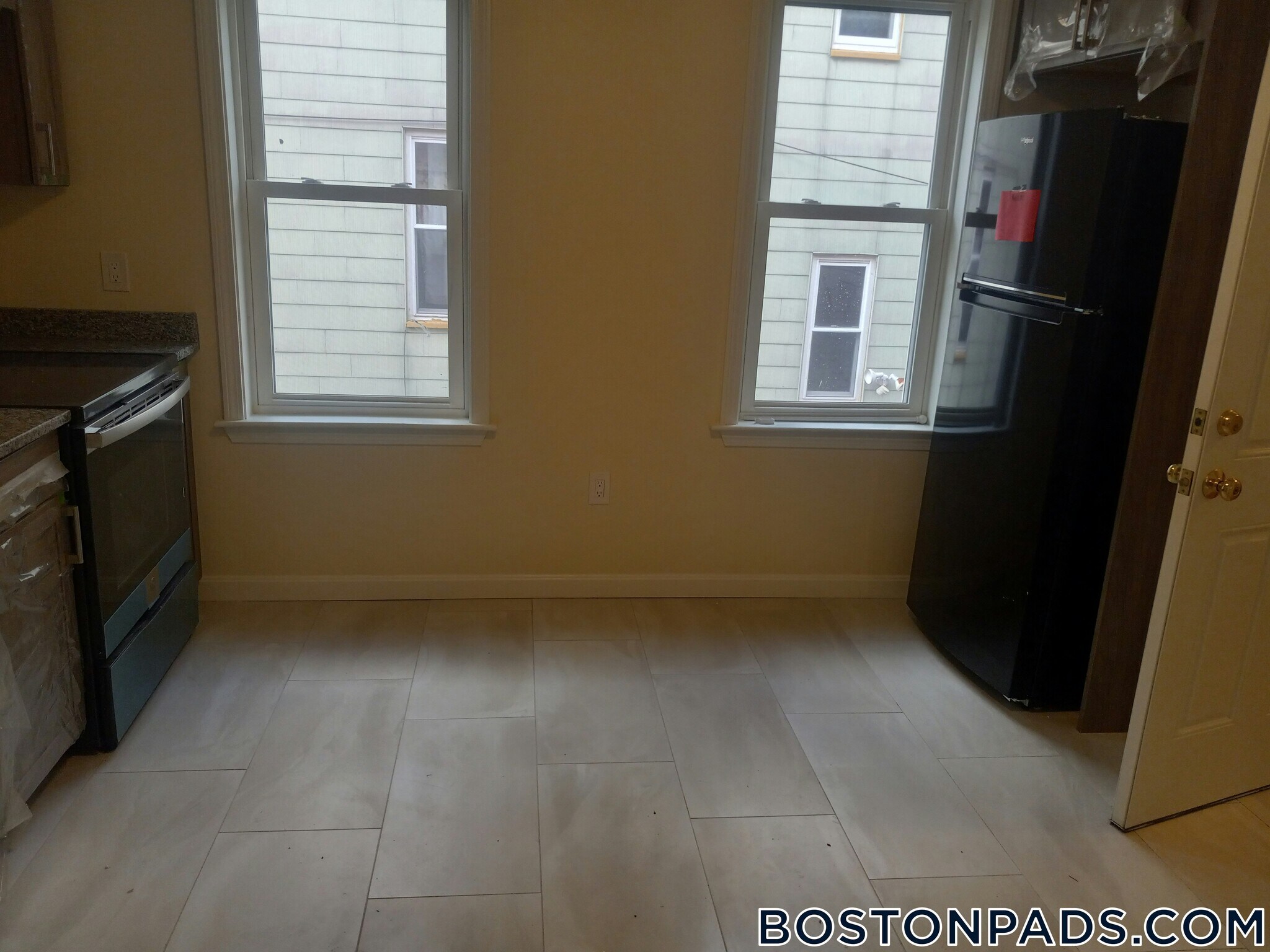 Building Photo - 207 Harvard St