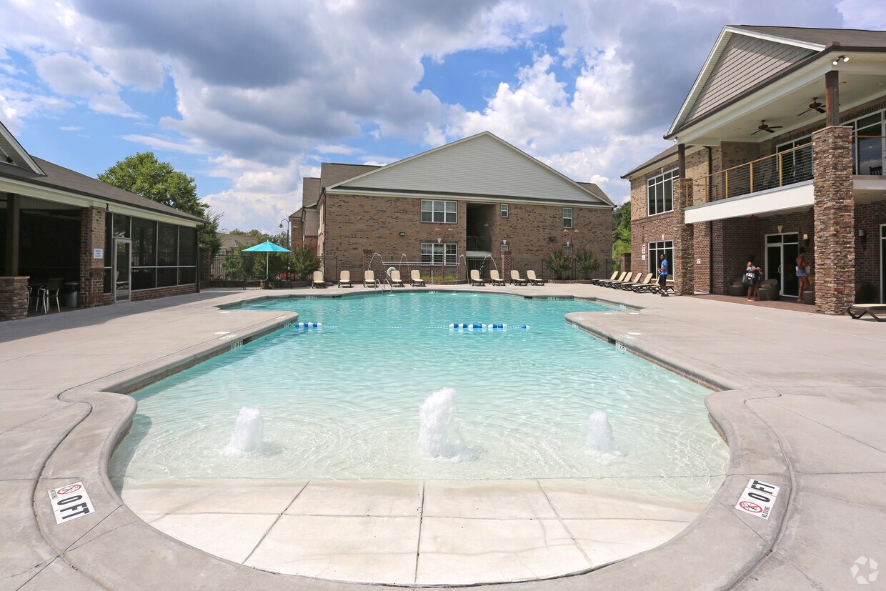 wallburg landing apartments