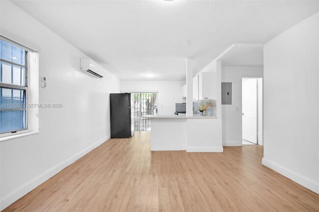 Building Photo - 641 NW 2nd St