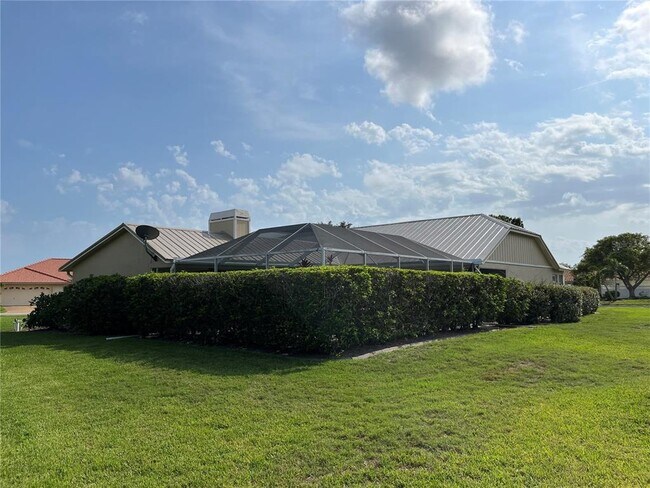 Building Photo - 5828 Sandy Pointe Dr