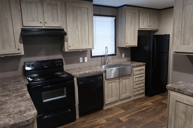 Building Photo - 16338 Crockett Bend Dr