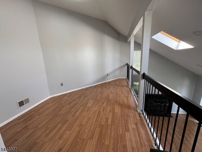 Building Photo - 3811 Bloomingdale Dr