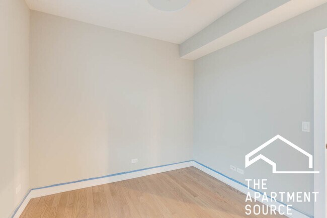 Building Photo - 4409 N Seeley Ave