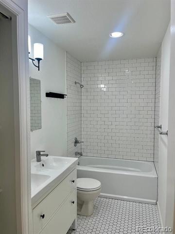 Building Photo - 1825 Canyon Blvd