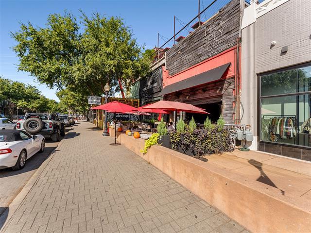 Building Photo - 2019 N Prairie Ave