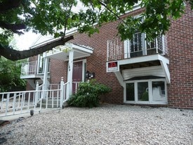 Building Photo - 144 Yorkshire St