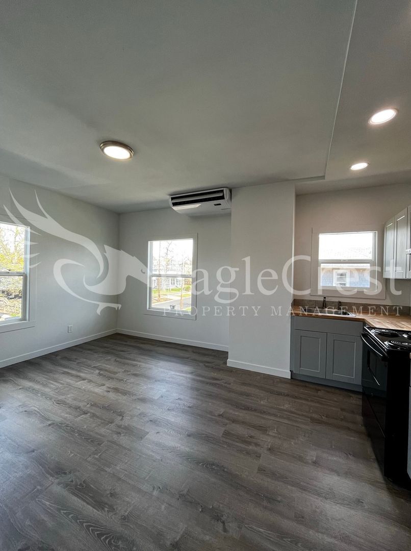 Building Photo - 249EAGAN