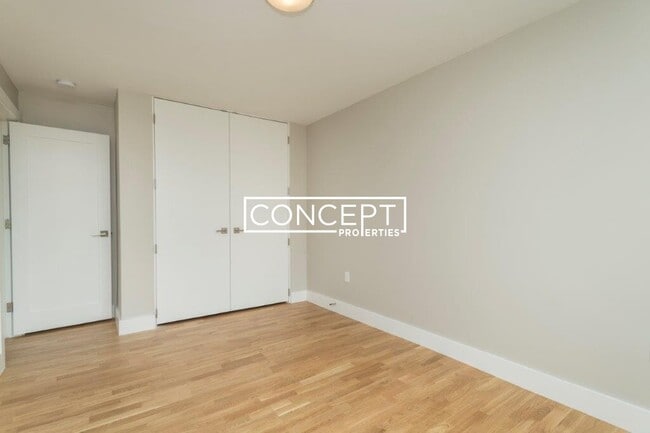 Building Photo - 334A Harvard St. Unit 7