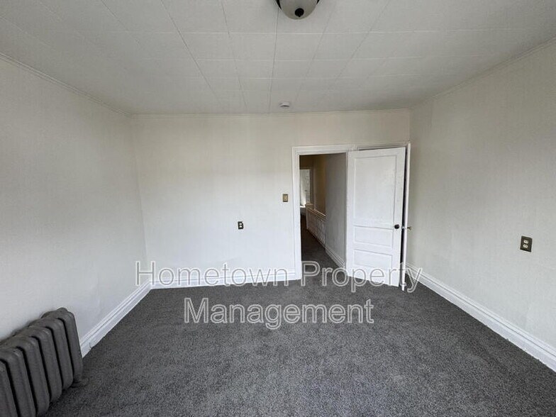 Building Photo - 1615 Naudain St