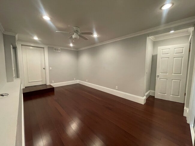 Building Photo - 51 Paulding St