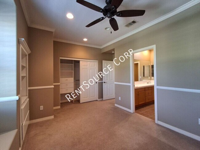 Building Photo - 27046 Maple Tree Ct