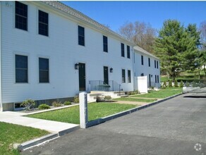 Building Photo - 1 Leon Dr