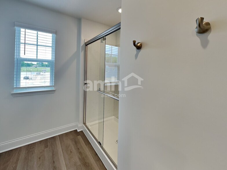 Building Photo - 205 Kramer Mills Dr