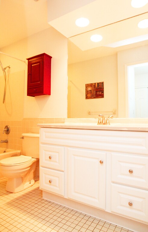 Building Photo - 267 Willow Springs