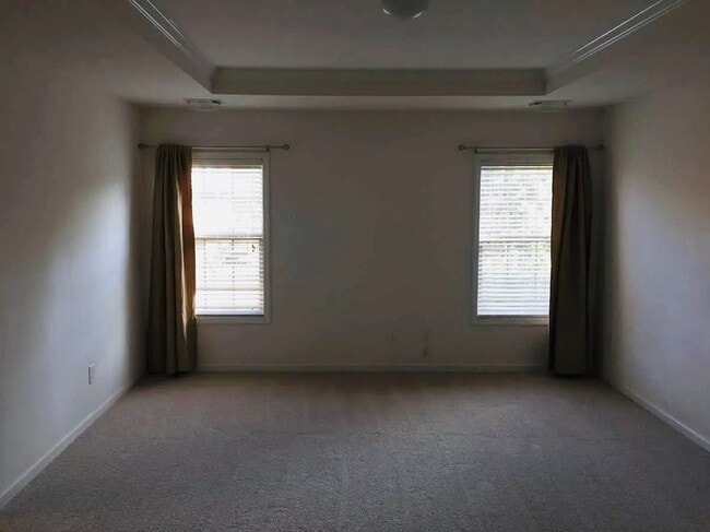 Building Photo - 574 Walkers Ln