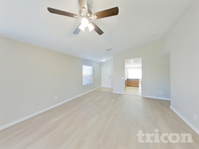 Building Photo - 7368 W Flynn Ln