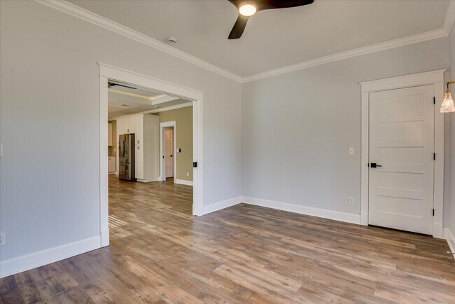 Building Photo - 400 Rish Store Rd