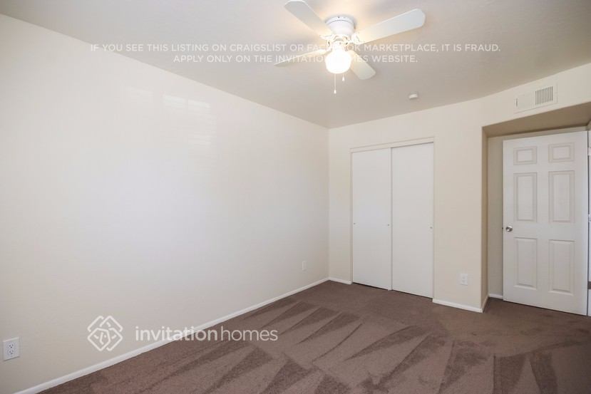 Building Photo - 1126 E Hearne Way