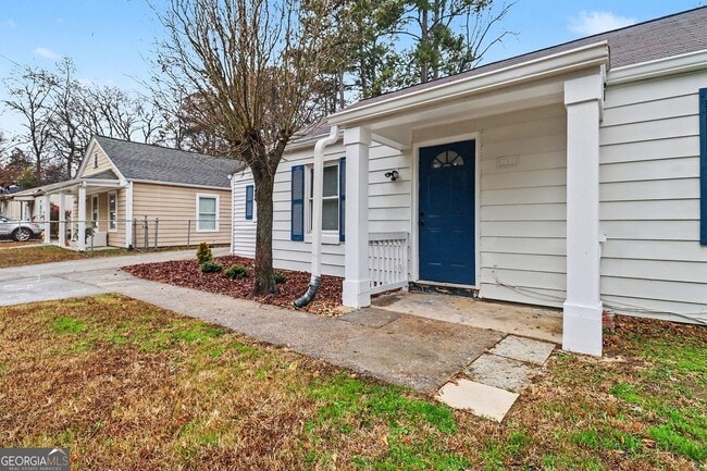 Building Photo - 2160 Dowdell Dr