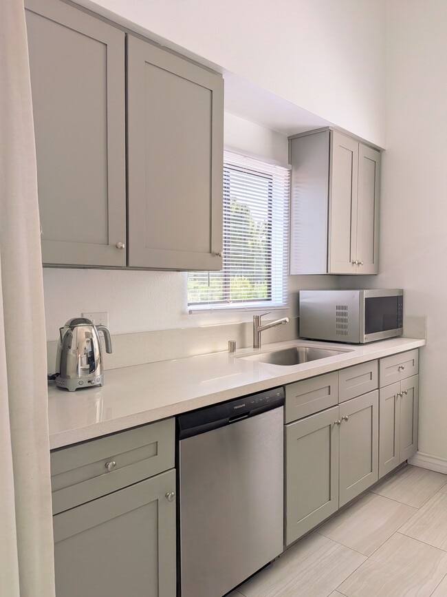 Building Photo - 2584 S Centinela Ave