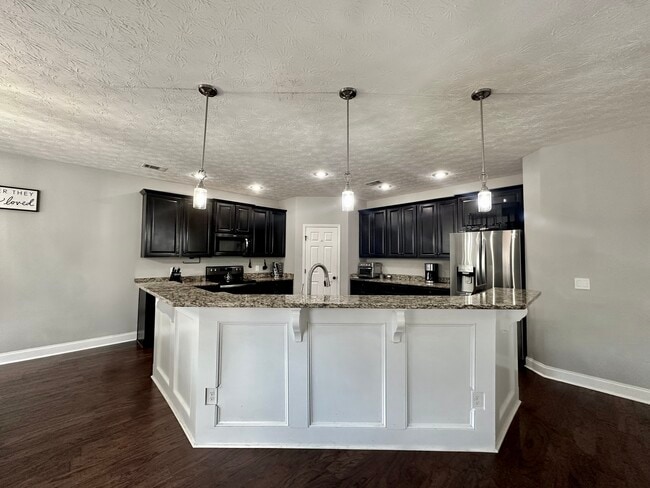 Building Photo - 9583 Yarbrough Rd