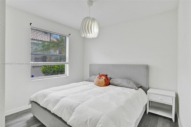 Building Photo - 1725 Winterberry Ln