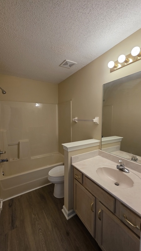 Building Photo - 3983 Gavick Dr