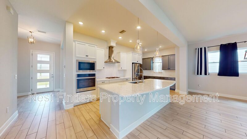Building Photo - 202 Ashbury St