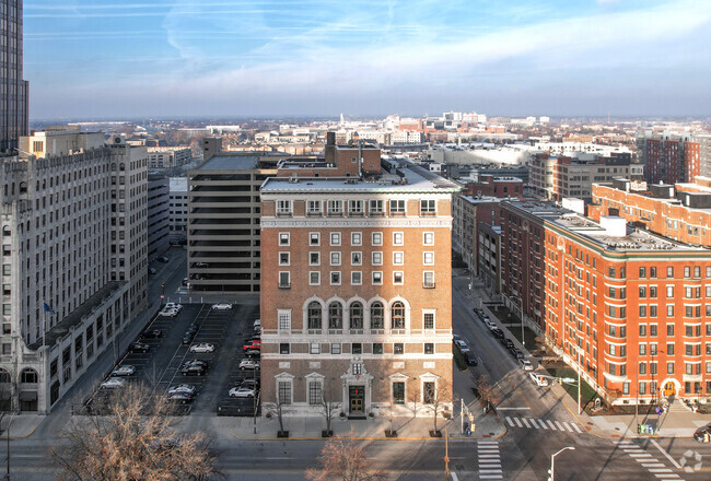 Building Photo - Indianapolis Athletic Club Condos