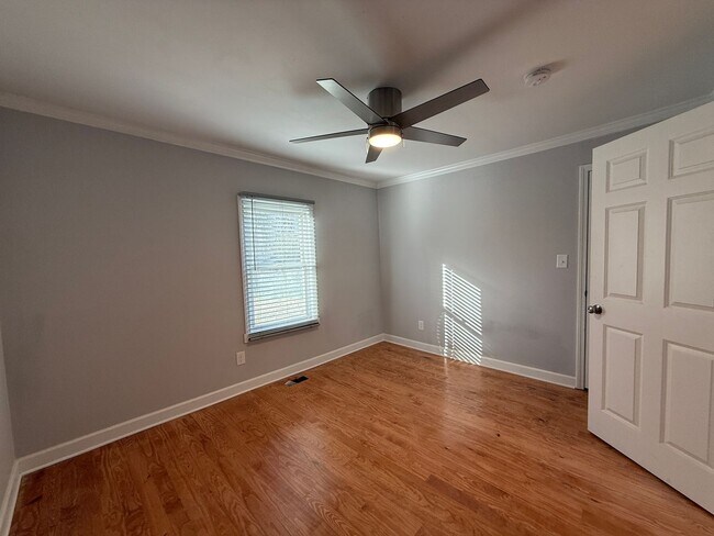 Building Photo - Renovated 3 bedroom 2 bathroom home with large yard